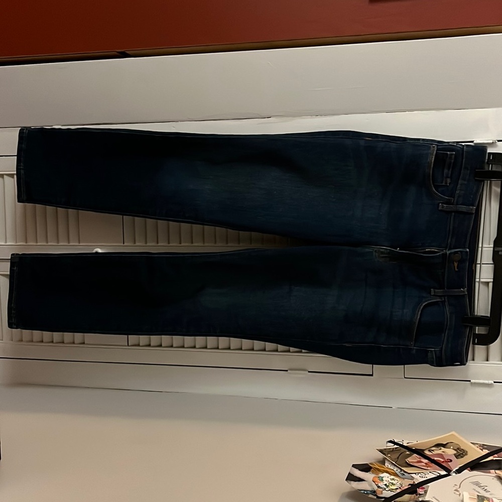 Old Navy 8short mid rise power slim straight. New.